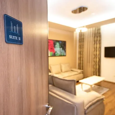 Main Street Suites Ii Apartmán